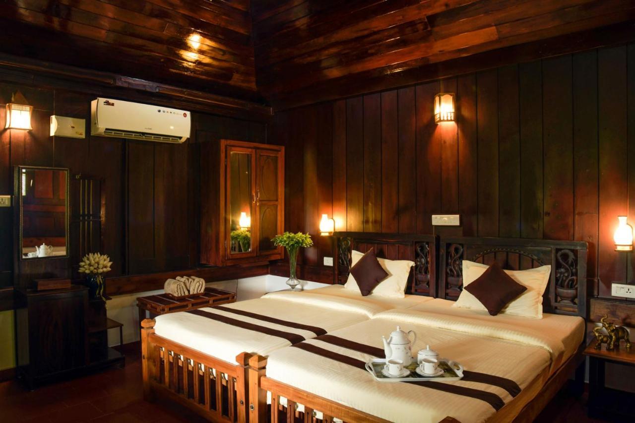 Stayvista At La Riva Heritage Villa With Bicycle Alappuzha Exterior photo